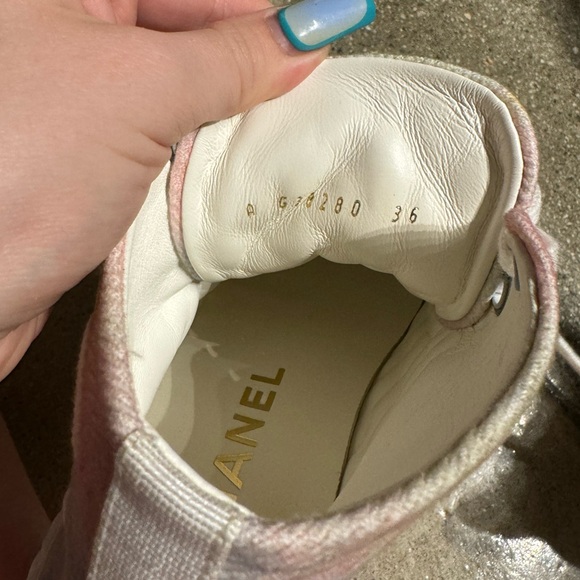 Chanel Printed Multicolor High Top Sneaker CC Logo - Picture 3 of 13